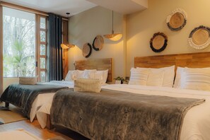 Studio dành cho gia đình | Phòng cách âm, bàn ủi/dụng cụ ủi quần áo