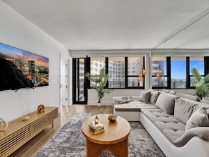 Smart-TV, Tischtennisplatte