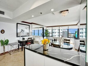 Interior - Huge Terrace Oceanfront Condo/ Beach Service/ 1502 (Miami Beach)