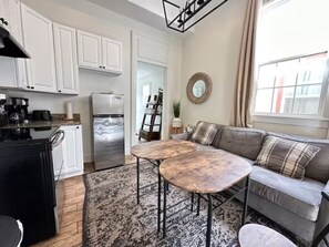 Living area - Beautiful New Orleans Shotgun Home 7 mins to FQ (New Orleans)