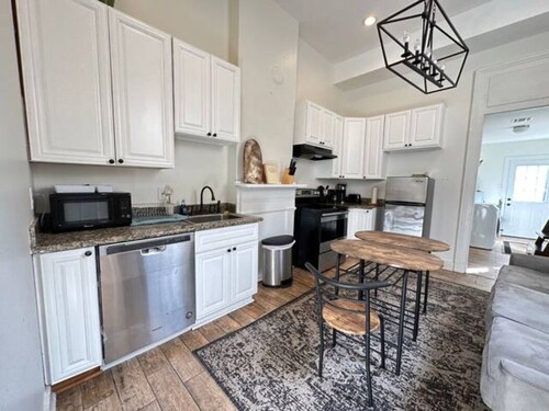 Beautiful New Orleans Shotgun Home 7 mins to FQ
