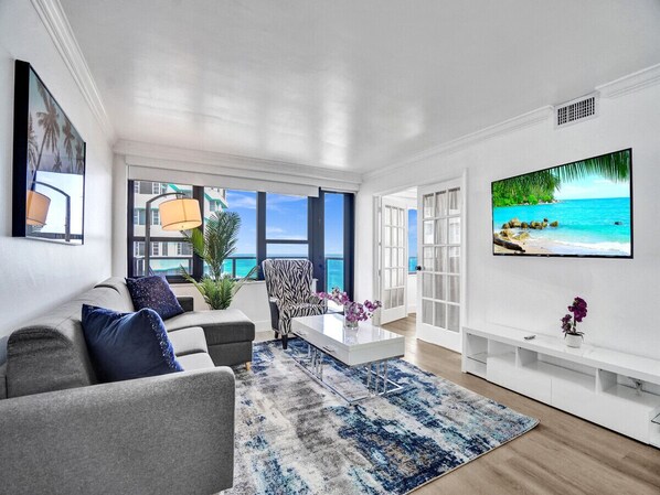 スマートテレビ、卓球台