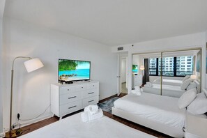 2 bedrooms, iron/ironing board, travel cot, WiFi