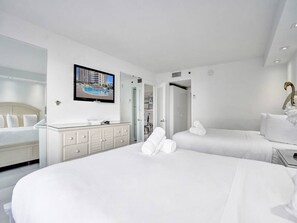 2 bedrooms, iron/ironing board, travel cot, free WiFi