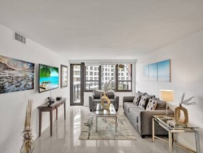 スマートテレビ、卓球台