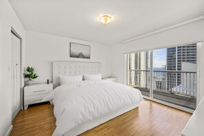 1 bedroom, blackout drapes, iron/ironing board, free WiFi - Amazing High Rise at Brickell with pool (Miami)