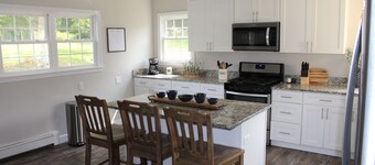 Central, Charming & Modern Home