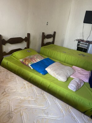 2 habitaciones, wifi gratis y ropa de cama 
