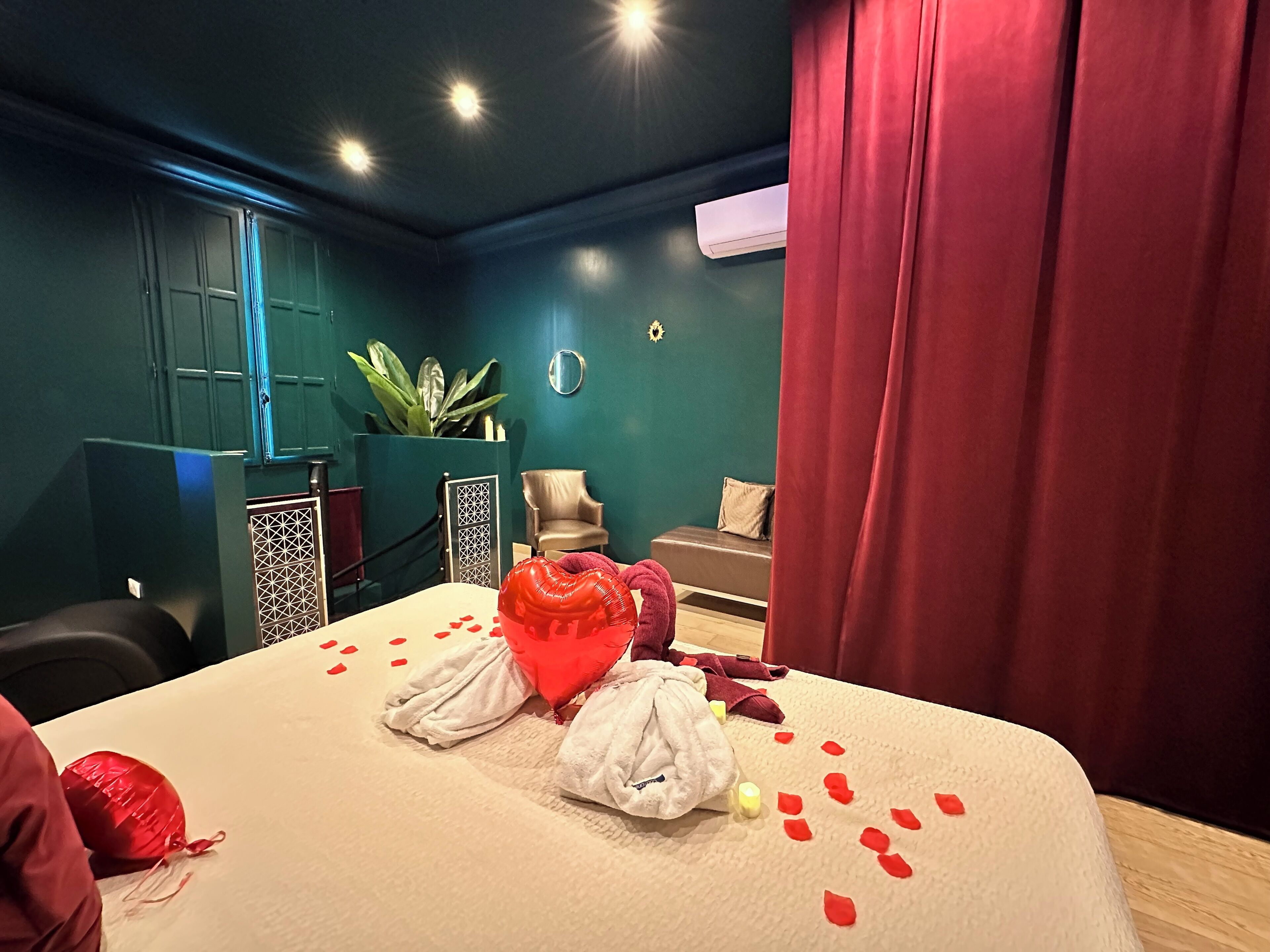 Luxury Suite | 1 bedroom, premium bedding, minibar, individually decorated