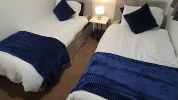 3 bedrooms, free WiFi, bed sheets