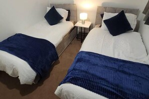 3 habitaciones, wifi gratis y ropa de cama 