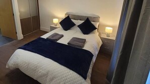 3 makuuhuonetta, ilmainen Wi-Fi, vuodevaatteet