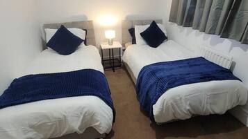 3 bedrooms, free WiFi, bed sheets