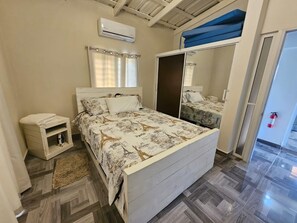 3 Schlafzimmer, Bügeleisen/Bügelbrett, Bettwäsche