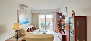 TV - AP390 Huertos de Nerja (Nerja)