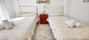 2 habitaciones, wifi gratis y ropa de cama