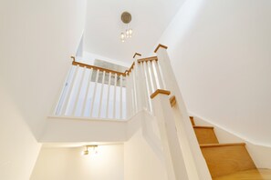 Interior - Pass the Keys | Modern & Spacious 1 Bed Terrace with Free Parking (Cambridge)