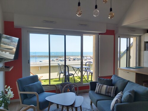 Duplex & terrasse, sea and port view 2minutes from fish market and restaurants