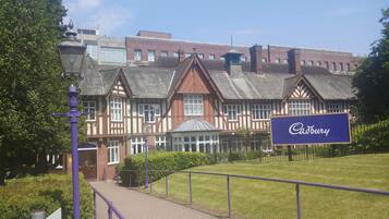 3 bedrooms, Internet