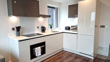 Apartment | 1 bedroom, desk, Internet