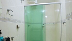 Apartment | Bathroom - Apartamento 2 quartos (Cabo Frio)