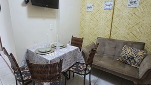 Apartment | Living area - Apartamento 2 quartos (Cabo Frio)