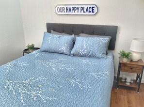 2 間睡房、熨斗/熨衫板、Wi-Fi、床單