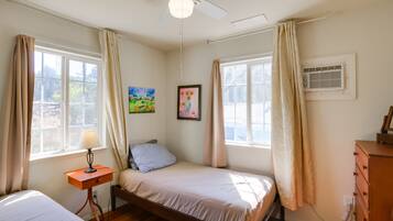 2 chambres, fer et planche Ă repasser, accĂšs Internet, draps fournis