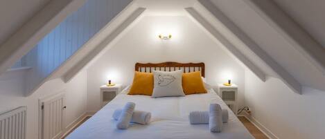 3 quartos, ferros/tábuas de passar roupa, Wi-Fi de cortesia