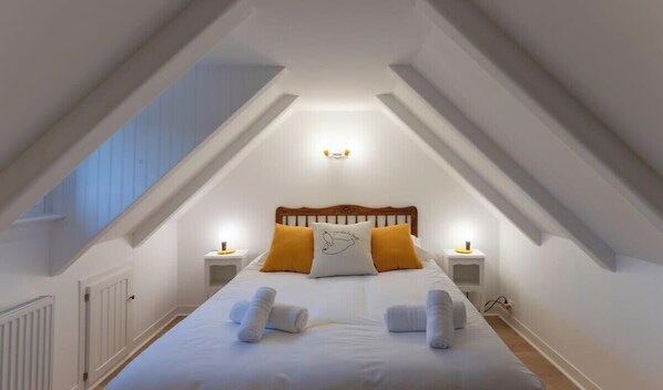 3 chambres, fer et planche à repasser, Wi-Fi gratuit, draps fournis