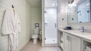 Shower, towels
