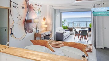 Studio with sea view