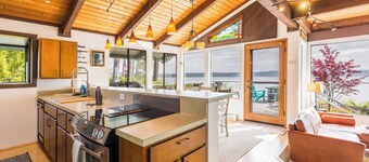 Saratoga Vista by Avantstay Waterfront Views