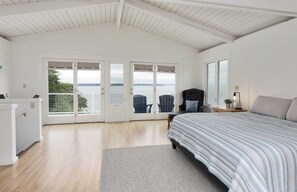 Interior - Marine View Bluff by Avantstay Waterfront Views (Greenbank)