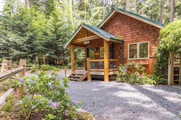 House (1 Bedroom) | Front of property - The Cottage at Herons Roost by Avantstay (Langley)