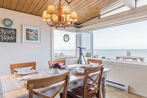 House (2 Bedrooms) | Interior - West Beach Wonderland by Avantstay Waterfront (Oak Harbor)