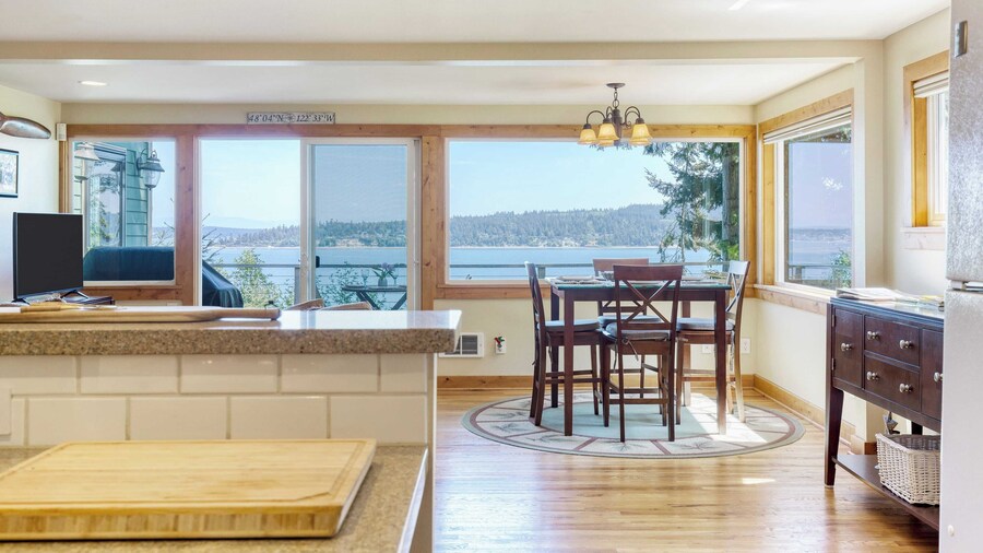 Serenity Pines by Avantstay Incredible Views