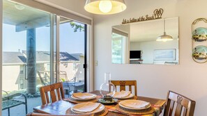 Interior - Mutiny Bay Condo by Avantstay Walk to the Beach (Freeland)