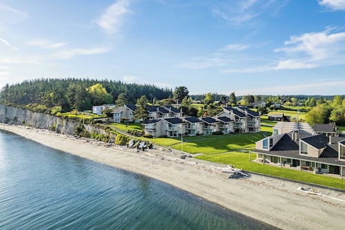 Mutiny Bay Condo by Avantstay Walk to the Beach