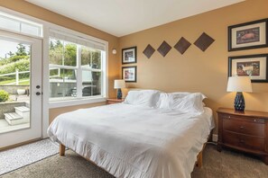 House (2 Bedrooms) | 2 bedrooms, iron/ironing board, bed sheets - The Lookout at Crane's Landing by Avantstay (Greenbank)