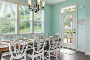 Interior - The Lookout at Crane's Landing by Avantstay (Greenbank)