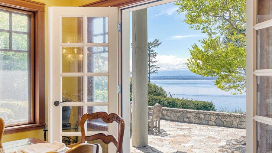 Goldilocks by Avantstay Luxury Waterfront Home