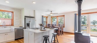 Camano Vista Paradise by Avantstay Private Beach