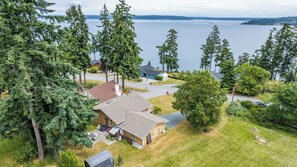 Exterior - Camano Vista Paradise by Avantstay Private Beach (Greenbank)