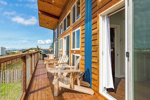Chateau Coho by Avantstay Easy Beach Access