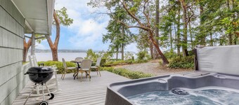 Cove Cottage by Avantstay Waterfront Views + Spa