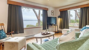 Rumah (2 Bedrooms) | Interior