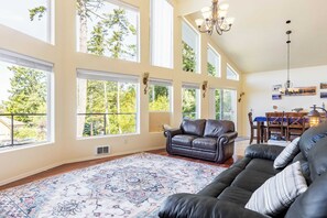 Rumah (2 Bedrooms) | Interior