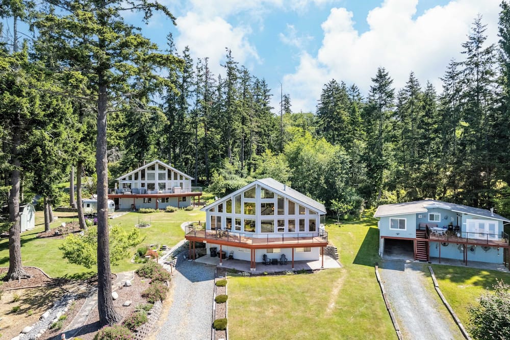 Harborview Getaway by Avantstay Walk to Beach - Marrowstone Island, WA