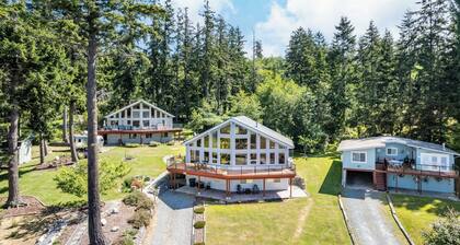 Harborview Getaway by Avantstay Walk to Beach